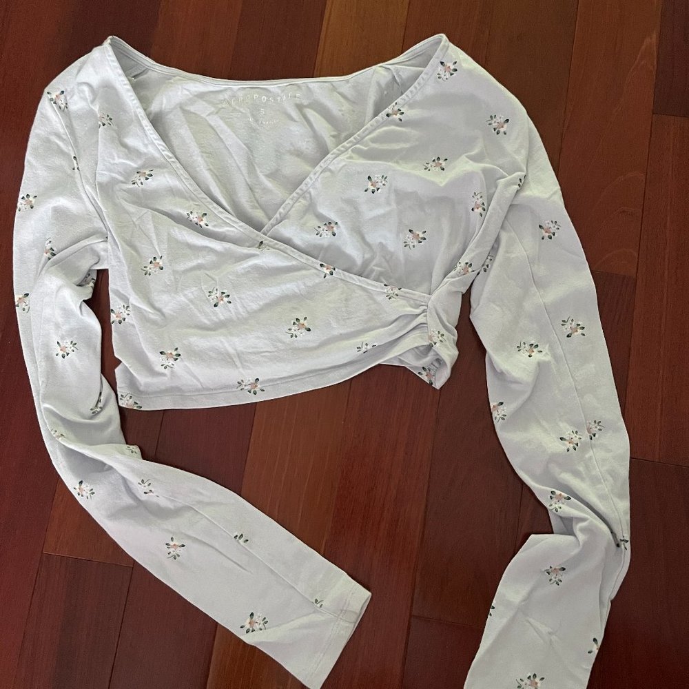 Aeropostale Women's Long-Sleeve Floral Top
